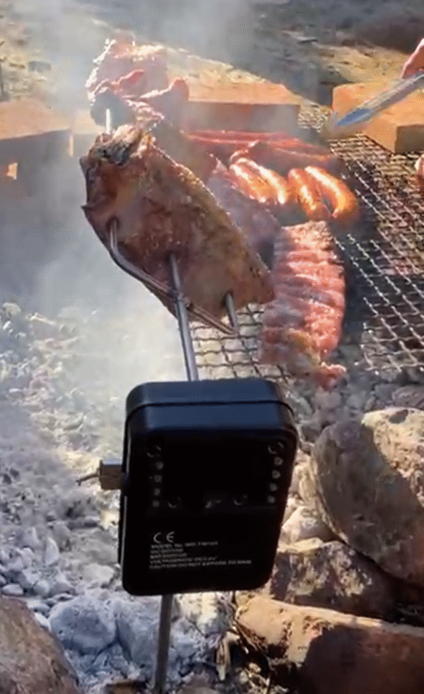 Kit asador motor 20kg con bolso + Estacas